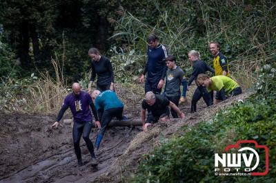 Water, modder, heel veel modder en hindernissen: dat is wat de deelnemers van Mud Master willen ervaren! - © NWVFoto.nl