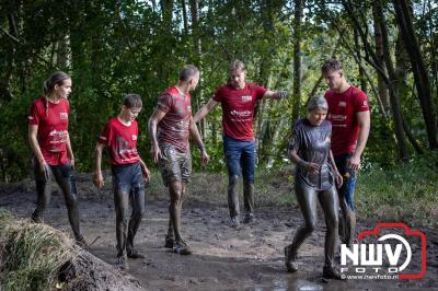 Water, modder, heel veel modder en hindernissen: dat is wat de deelnemers van Mud Master willen ervaren! - © NWVFoto.nl