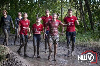 Water, modder, heel veel modder en hindernissen: dat is wat de deelnemers van Mud Master willen ervaren! - © NWVFoto.nl