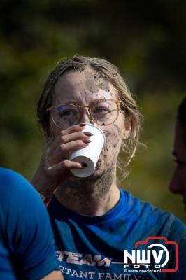 Water, modder, heel veel modder en hindernissen: dat is wat de deelnemers van Mud Master willen ervaren! - © NWVFoto.nl