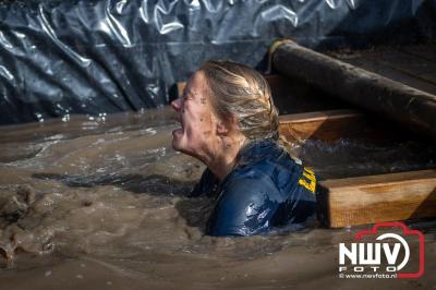 Water, modder, heel veel modder en hindernissen: dat is wat de deelnemers van Mud Master willen ervaren! - © NWVFoto.nl