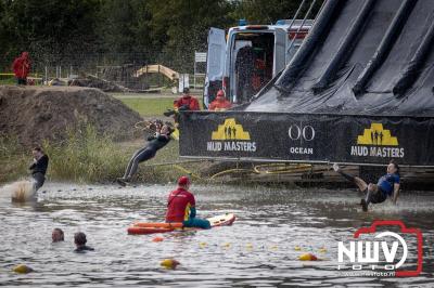 Water, modder, heel veel modder en hindernissen: dat is wat de deelnemers van Mud Master willen ervaren! - © NWVFoto.nl