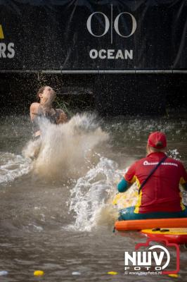 Water, modder, heel veel modder en hindernissen: dat is wat de deelnemers van Mud Master willen ervaren! - © NWVFoto.nl