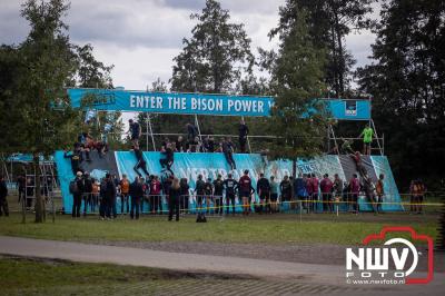 Water, modder, heel veel modder en hindernissen: dat is wat de deelnemers van Mud Master willen ervaren! - © NWVFoto.nl