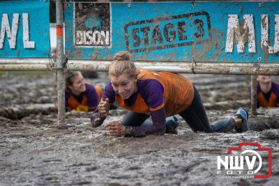 Water, modder, heel veel modder en hindernissen: dat is wat de deelnemers van Mud Master willen ervaren! - © NWVFoto.nl