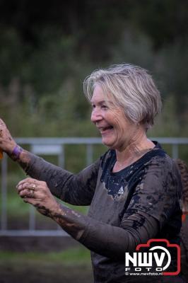 Water, modder, heel veel modder en hindernissen: dat is wat de deelnemers van Mud Master willen ervaren! - © NWVFoto.nl