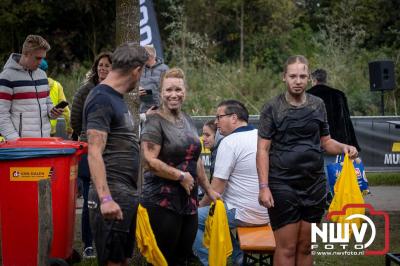 Water, modder, heel veel modder en hindernissen: dat is wat de deelnemers van Mud Master willen ervaren! - © NWVFoto.nl