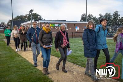 De koude zaterdagmorgen weerhield de meer dan 250 deelnemers niet om te starten bij de Run Oldebroek, georganiseerd door GlobalRize. - © NWVFoto.nl