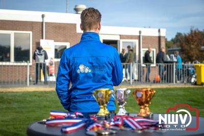 De koude zaterdagmorgen weerhield de meer dan 250 deelnemers niet om te starten bij de Run Oldebroek, georganiseerd door GlobalRize. - © NWVFoto.nl