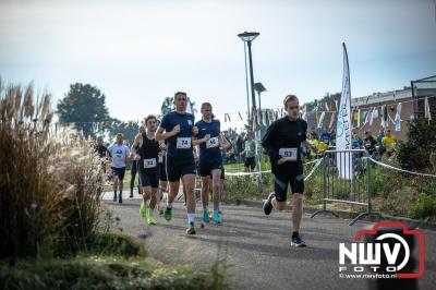 De koude zaterdagmorgen weerhield de meer dan 250 deelnemers niet om te starten bij de Run Oldebroek, georganiseerd door GlobalRize. - © NWVFoto.nl