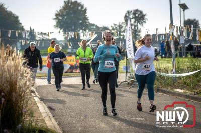 De koude zaterdagmorgen weerhield de meer dan 250 deelnemers niet om te starten bij de Run Oldebroek, georganiseerd door GlobalRize. - © NWVFoto.nl