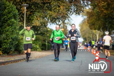 De koude zaterdagmorgen weerhield de meer dan 250 deelnemers niet om te starten bij de Run Oldebroek, georganiseerd door GlobalRize. - © NWVFoto.nl