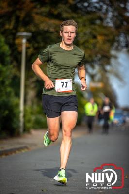 De koude zaterdagmorgen weerhield de meer dan 250 deelnemers niet om te starten bij de Run Oldebroek, georganiseerd door GlobalRize. - © NWVFoto.nl