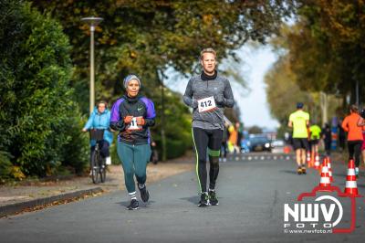 De koude zaterdagmorgen weerhield de meer dan 250 deelnemers niet om te starten bij de Run Oldebroek, georganiseerd door GlobalRize. - © NWVFoto.nl