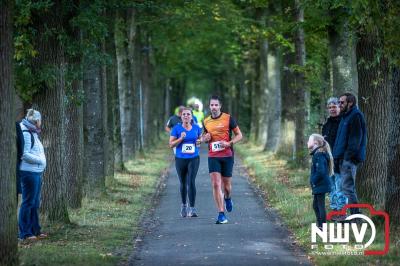 De koude zaterdagmorgen weerhield de meer dan 250 deelnemers niet om te starten bij de Run Oldebroek, georganiseerd door GlobalRize. - © NWVFoto.nl