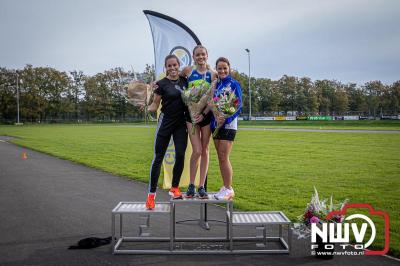 De koude zaterdagmorgen weerhield de meer dan 250 deelnemers niet om te starten bij de Run Oldebroek, georganiseerd door GlobalRize. - © NWVFoto.nl