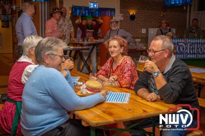 Gezelligheid ten top op het eerste Oktoberfest in Oostendorp! - © NWVFoto.nl