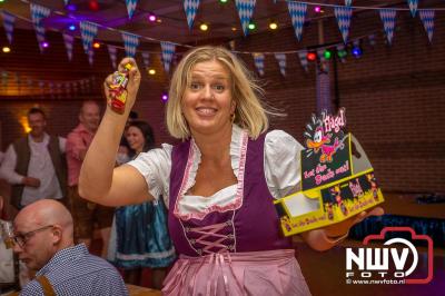 Gezelligheid ten top op het eerste Oktoberfest in Oostendorp! - © NWVFoto.nl