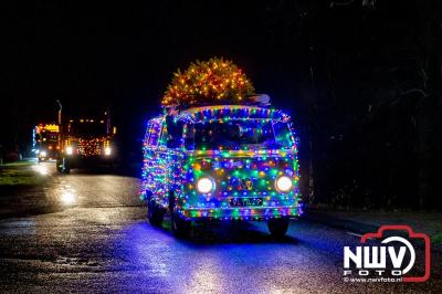 Sfeervolle truckers lichtjesparade toerde zaterdagavond door de gemeente Oldebroek. - © NWVFoto.nl