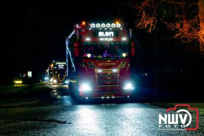 Sfeervolle truckers lichtjesparade toerde zaterdagavond door de gemeente Oldebroek. - © NWVFoto.nl