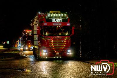 Sfeervolle truckers lichtjesparade toerde zaterdagavond door de gemeente Oldebroek. - © NWVFoto.nl