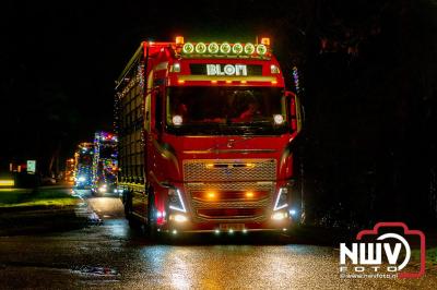 Sfeervolle truckers lichtjesparade toerde zaterdagavond door de gemeente Oldebroek. - © NWVFoto.nl