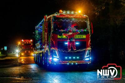 Sfeervolle truckers lichtjesparade toerde zaterdagavond door de gemeente Oldebroek. - © NWVFoto.nl