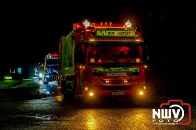 Sfeervolle truckers lichtjesparade toerde zaterdagavond door de gemeente Oldebroek. - © NWVFoto.nl