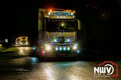 Sfeervolle truckers lichtjesparade toerde zaterdagavond door de gemeente Oldebroek. - © NWVFoto.nl