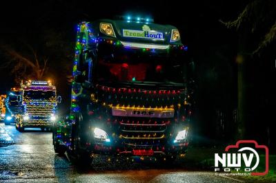 Sfeervolle truckers lichtjesparade toerde zaterdagavond door de gemeente Oldebroek. - © NWVFoto.nl