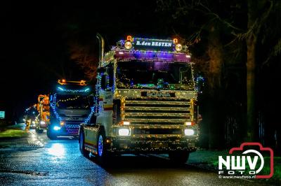 Sfeervolle truckers lichtjesparade toerde zaterdagavond door de gemeente Oldebroek. - © NWVFoto.nl