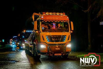 Sfeervolle truckers lichtjesparade toerde zaterdagavond door de gemeente Oldebroek. - © NWVFoto.nl