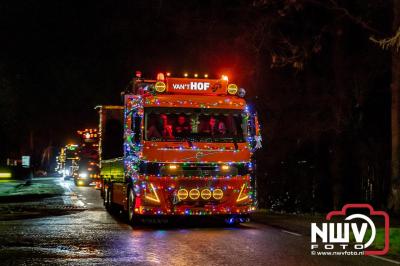 Sfeervolle truckers lichtjesparade toerde zaterdagavond door de gemeente Oldebroek. - © NWVFoto.nl