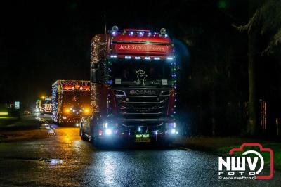 Sfeervolle truckers lichtjesparade toerde zaterdagavond door de gemeente Oldebroek. - © NWVFoto.nl