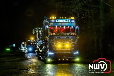 Sfeervolle truckers lichtjesparade toerde zaterdagavond door de gemeente Oldebroek. - © NWVFoto.nl