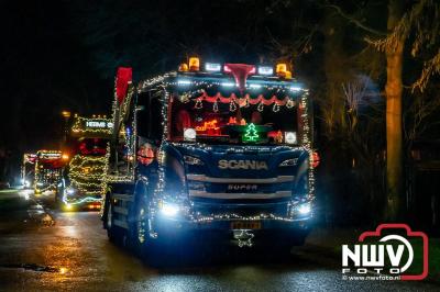 Sfeervolle truckers lichtjesparade toerde zaterdagavond door de gemeente Oldebroek. - © NWVFoto.nl