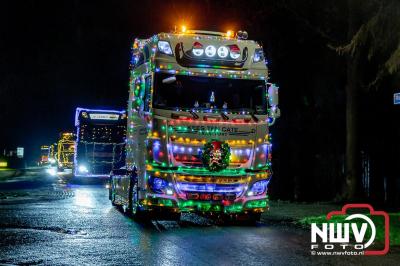 Sfeervolle truckers lichtjesparade toerde zaterdagavond door de gemeente Oldebroek. - © NWVFoto.nl