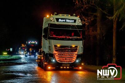 Sfeervolle truckers lichtjesparade toerde zaterdagavond door de gemeente Oldebroek. - © NWVFoto.nl