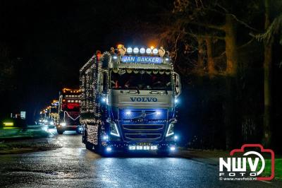 Sfeervolle truckers lichtjesparade toerde zaterdagavond door de gemeente Oldebroek. - © NWVFoto.nl