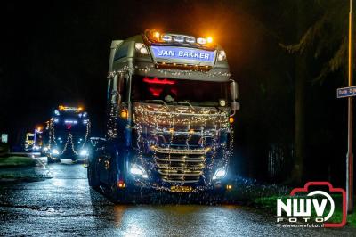 Sfeervolle truckers lichtjesparade toerde zaterdagavond door de gemeente Oldebroek. - © NWVFoto.nl