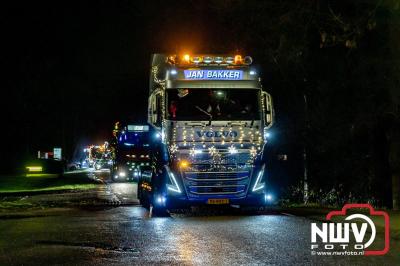 Sfeervolle truckers lichtjesparade toerde zaterdagavond door de gemeente Oldebroek. - © NWVFoto.nl