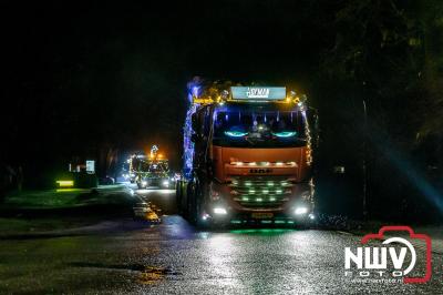 Sfeervolle truckers lichtjesparade toerde zaterdagavond door de gemeente Oldebroek. - © NWVFoto.nl