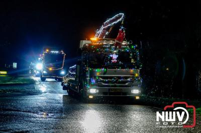 Sfeervolle truckers lichtjesparade toerde zaterdagavond door de gemeente Oldebroek. - © NWVFoto.nl