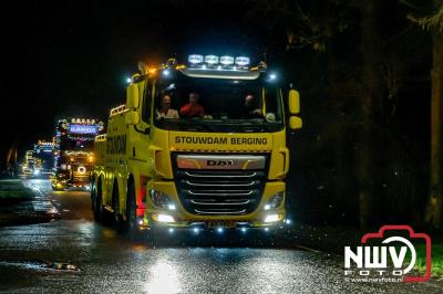 Sfeervolle truckers lichtjesparade toerde zaterdagavond door de gemeente Oldebroek. - © NWVFoto.nl