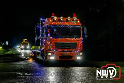 Sfeervolle truckers lichtjesparade toerde zaterdagavond door de gemeente Oldebroek. - © NWVFoto.nl