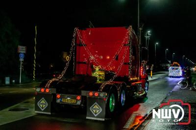 Sfeervolle truckers lichtjesparade toerde zaterdagavond door de gemeente Oldebroek. - © NWVFoto.nl