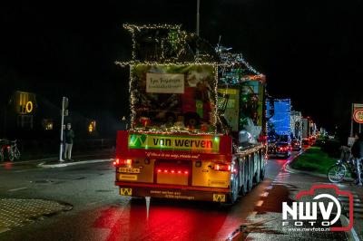 Sfeervolle truckers lichtjesparade toerde zaterdagavond door de gemeente Oldebroek. - © NWVFoto.nl