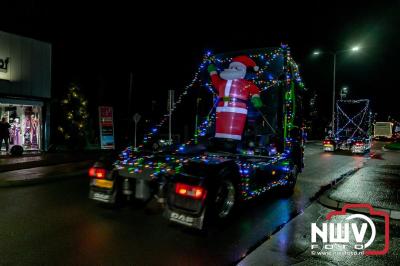 Sfeervolle truckers lichtjesparade toerde zaterdagavond door de gemeente Oldebroek. - © NWVFoto.nl