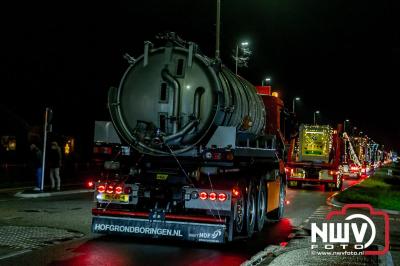 Sfeervolle truckers lichtjesparade toerde zaterdagavond door de gemeente Oldebroek. - © NWVFoto.nl