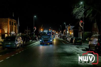 Sfeervolle truckers lichtjesparade toerde zaterdagavond door de gemeente Oldebroek. - © NWVFoto.nl